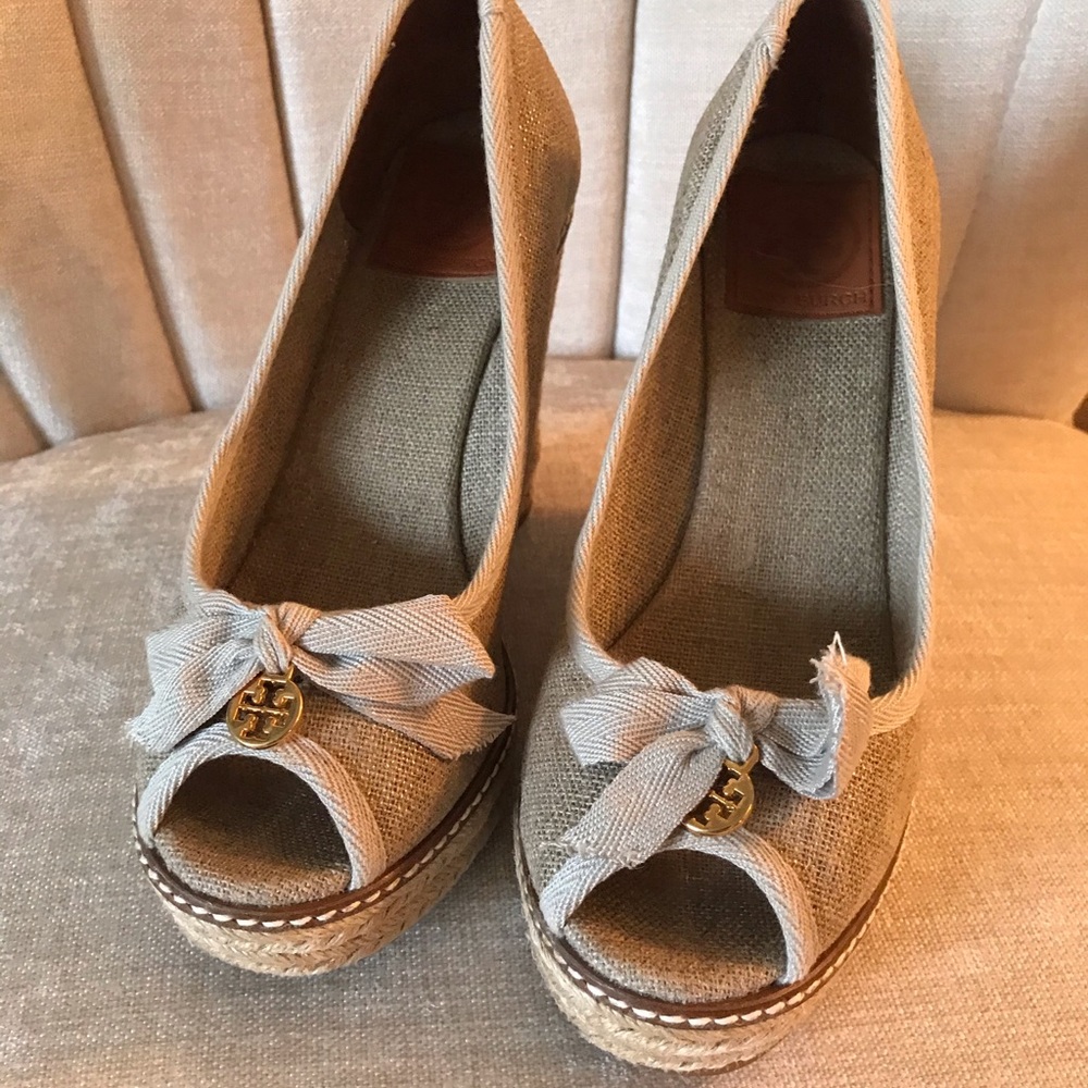 Tory Burch Beige Espadrille Wedge Peep-Toe Heels with Gold Logo